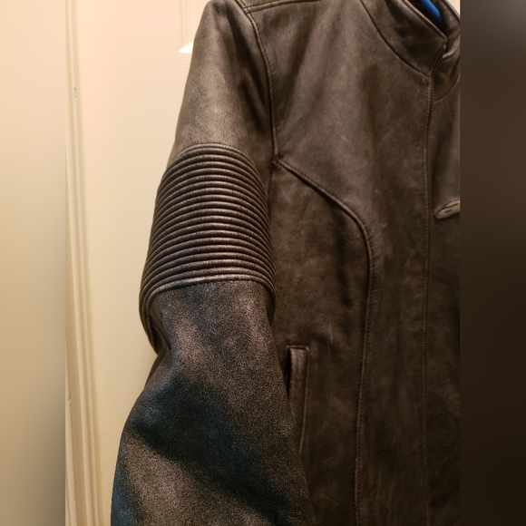 Alpinestars motorcycle jacket - Picture 3 of 11